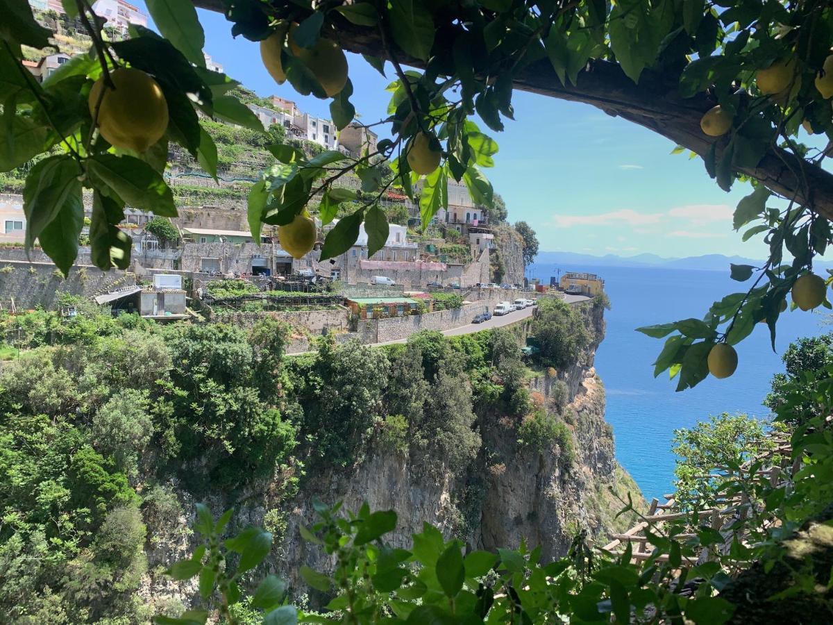 Hotel La Pergola Amalfi Exterior foto