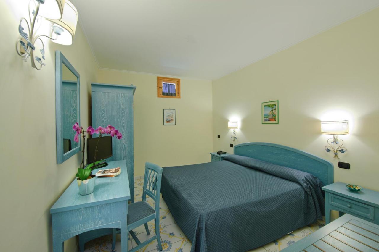 Hotel La Pergola Amalfi Exterior foto